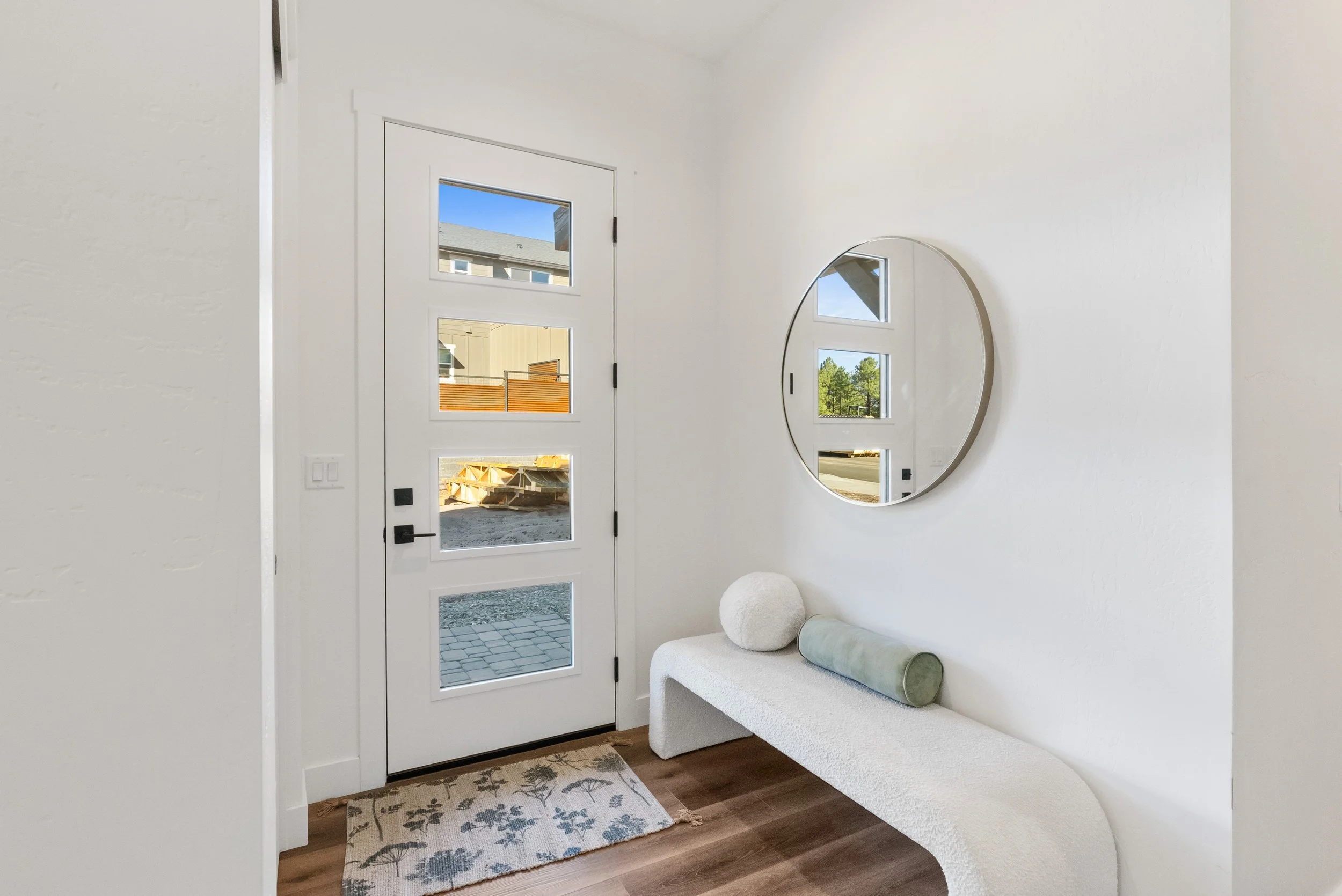 CDR 35- Interior (2).JPEG