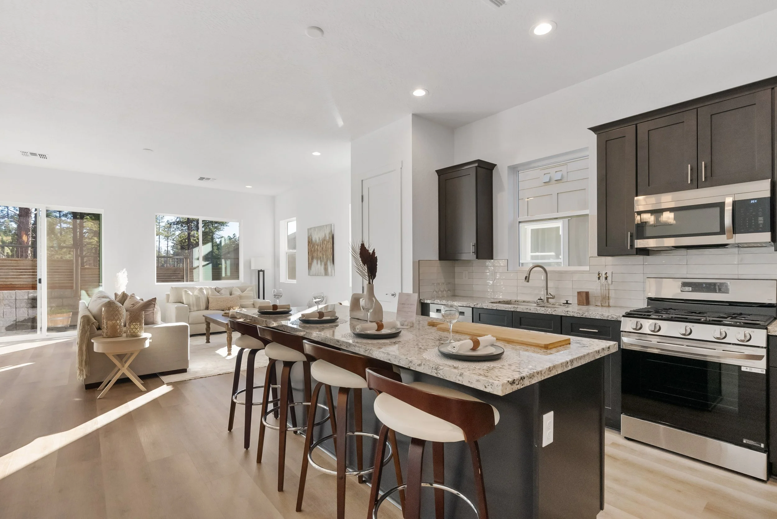 CDR 39 - Interior (1).JPEG