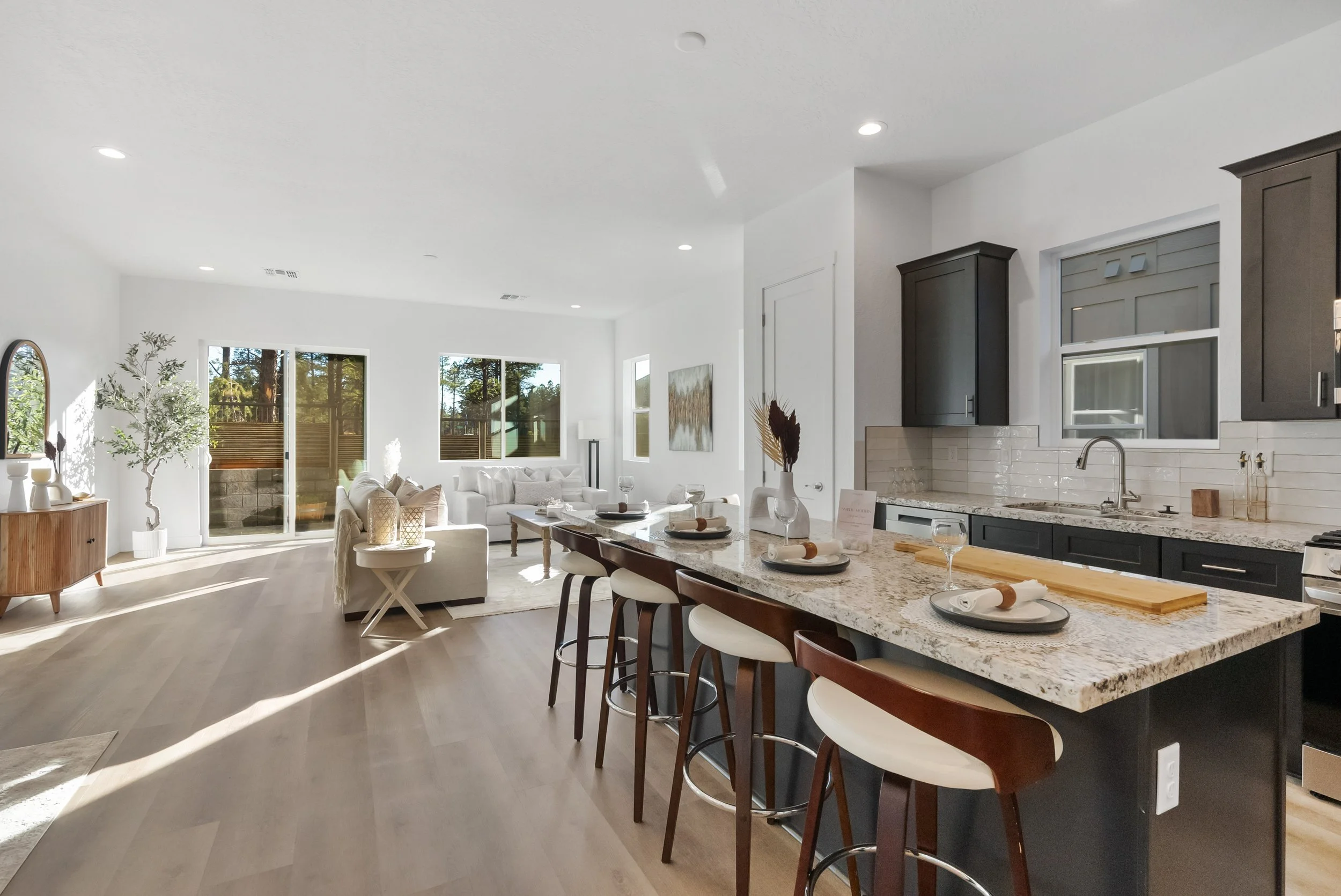 CDR 39 - Interior (23).JPEG