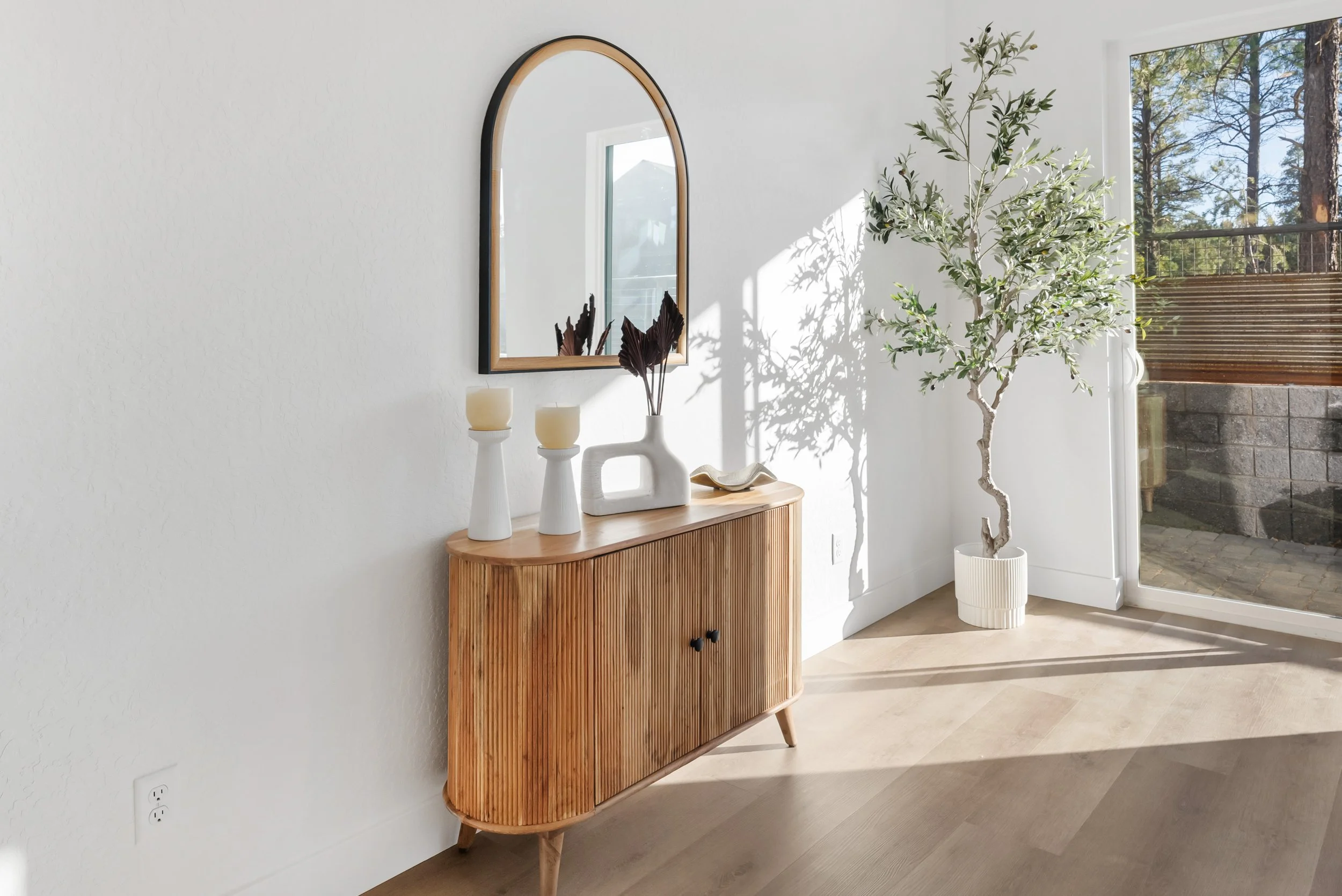 CDR 39 - Interior (4).JPEG