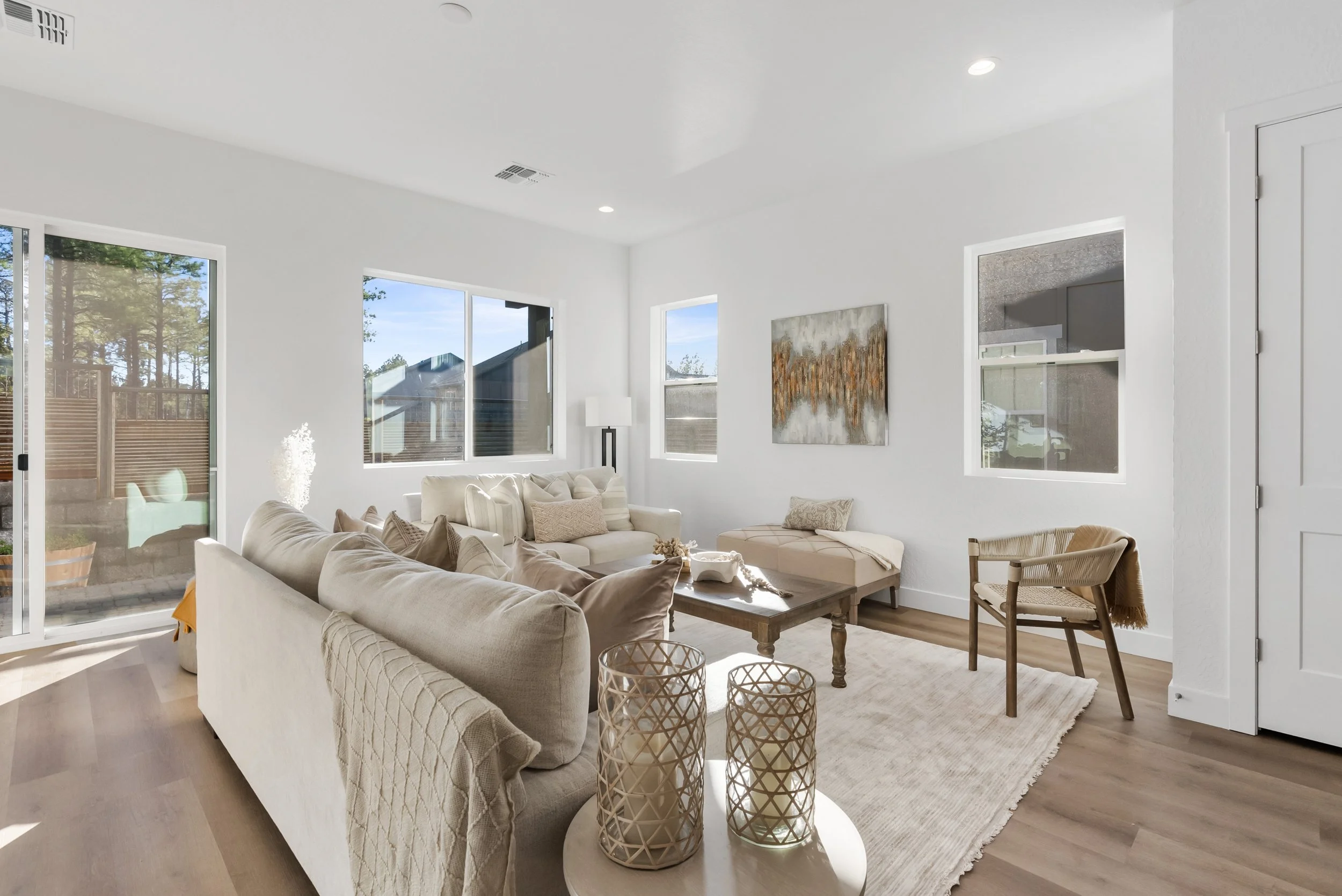 CDR 39 - Interior (5).JPEG